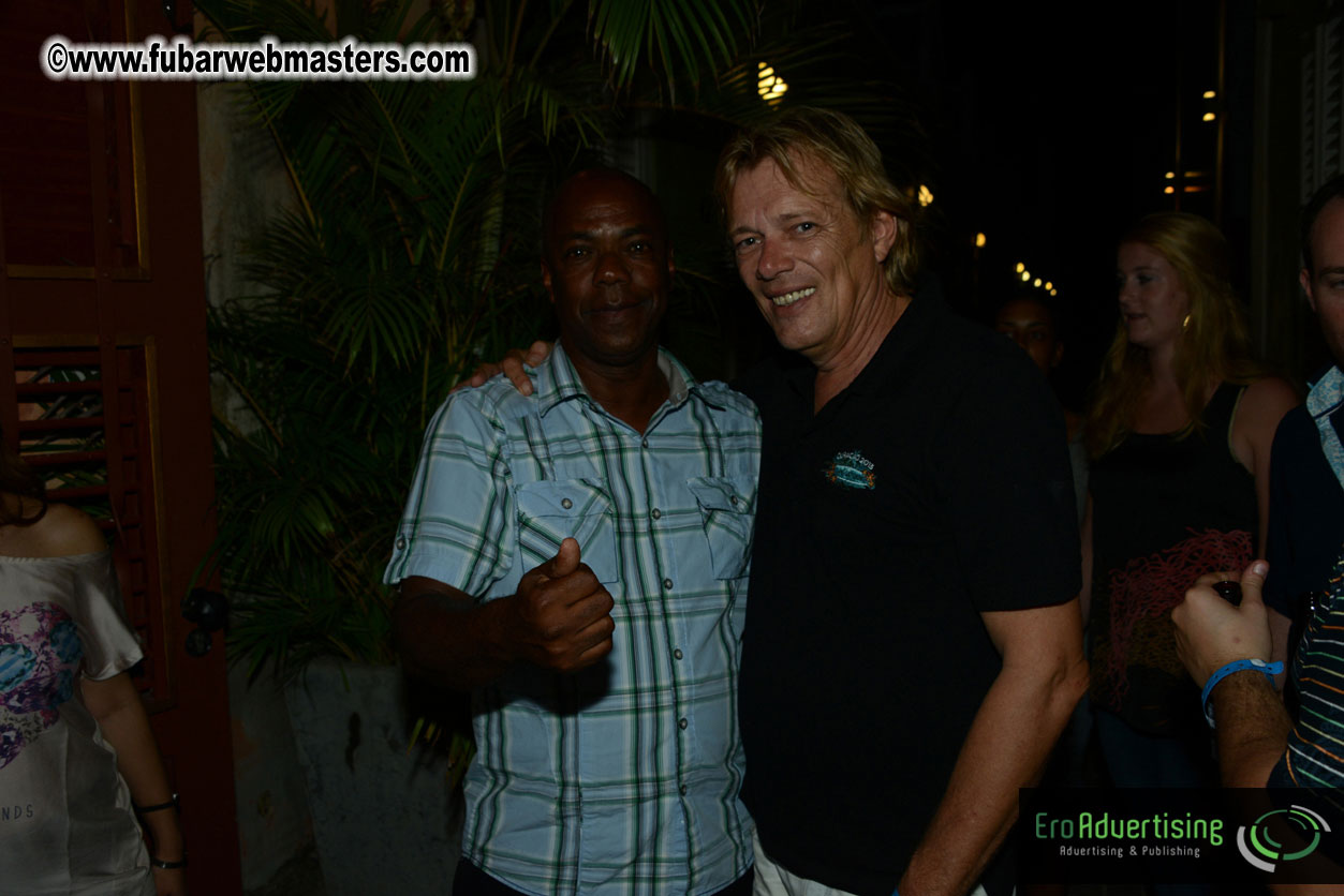 Reporo Party at the Mundo Bizarro