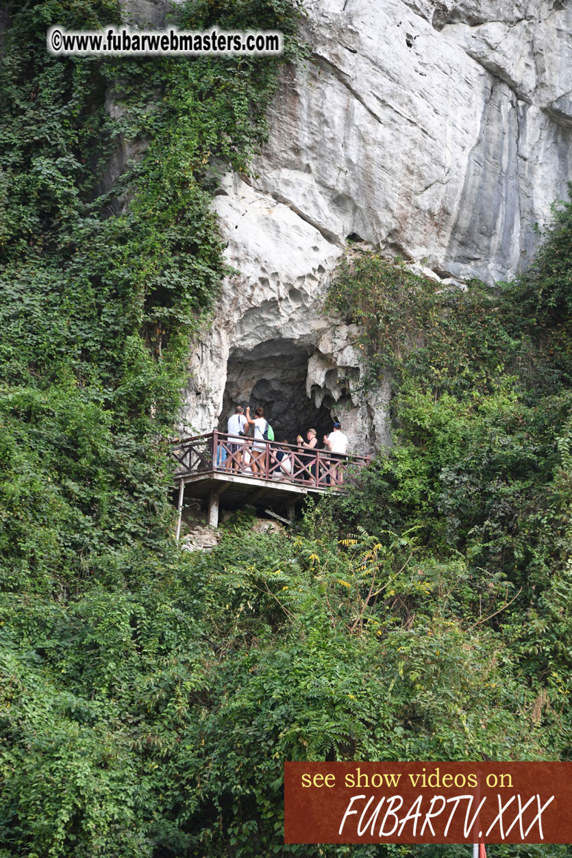 Luon Cave tour