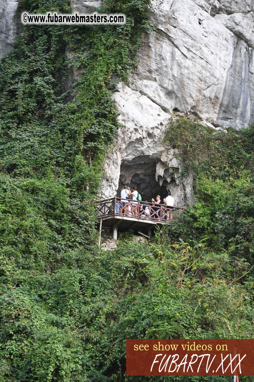 Luon Cave tour
