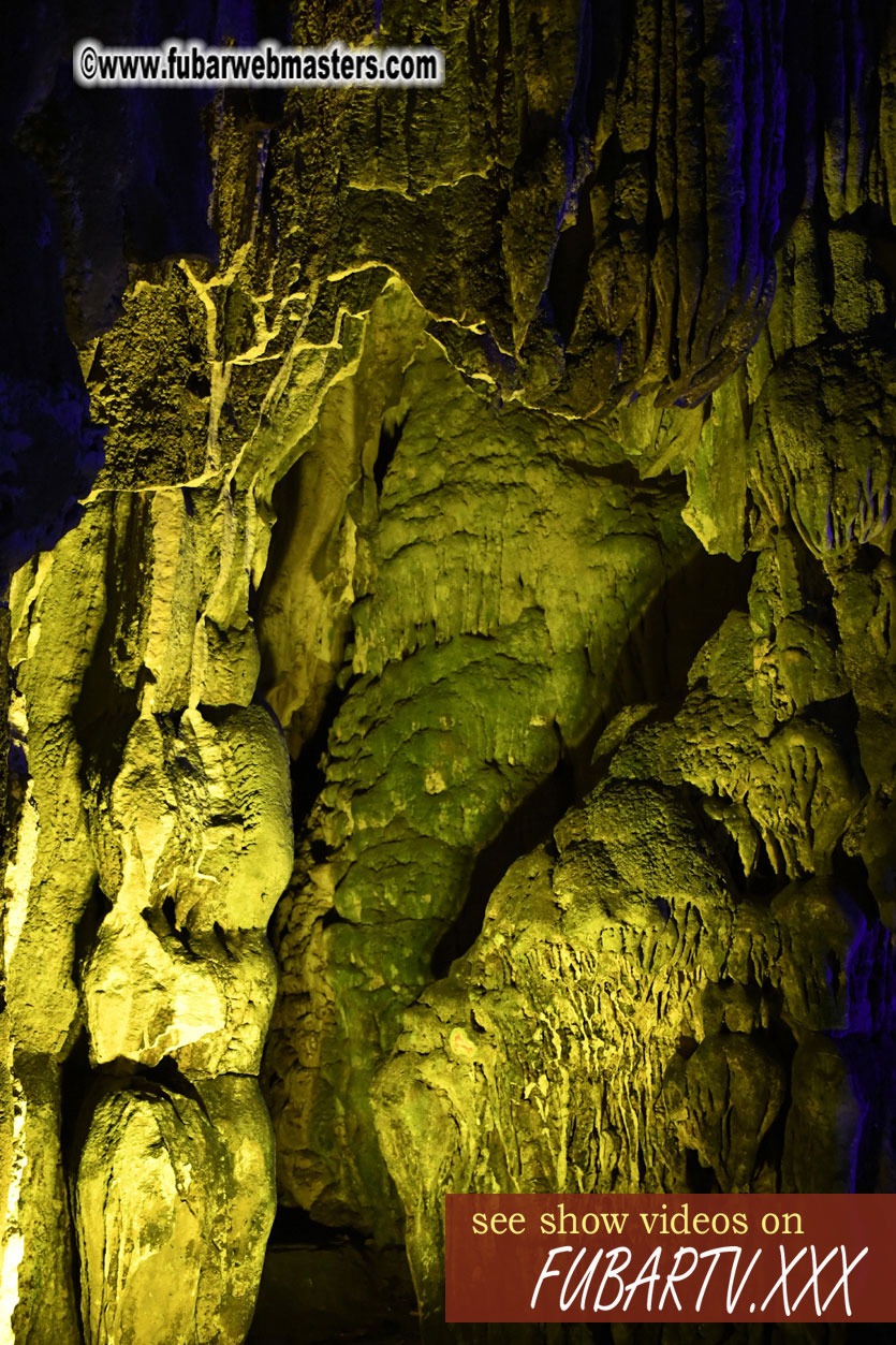 Luon Cave tour