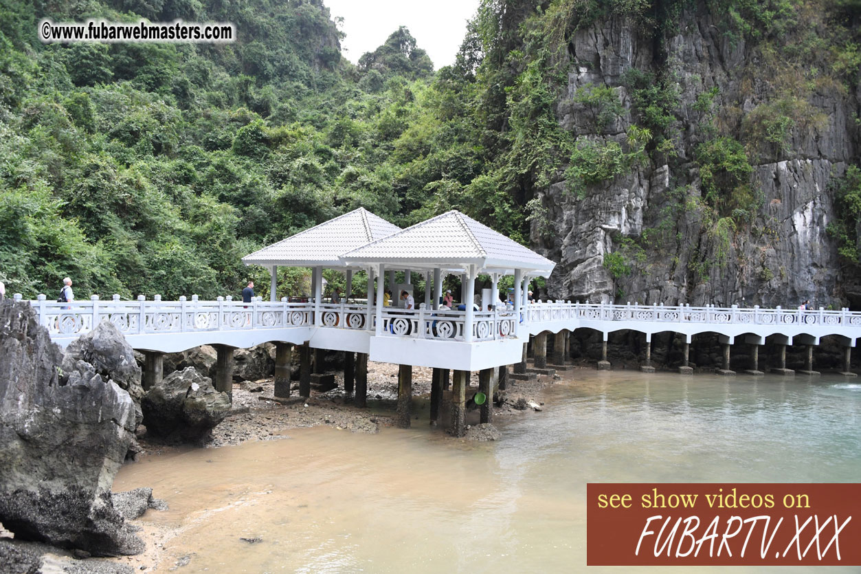 Luon Cave tour