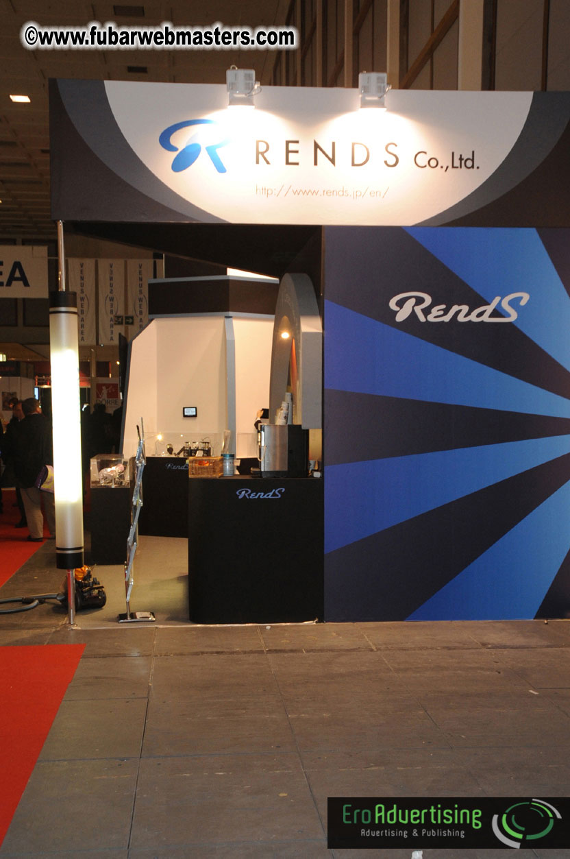 14.Venus showfloor Day 1