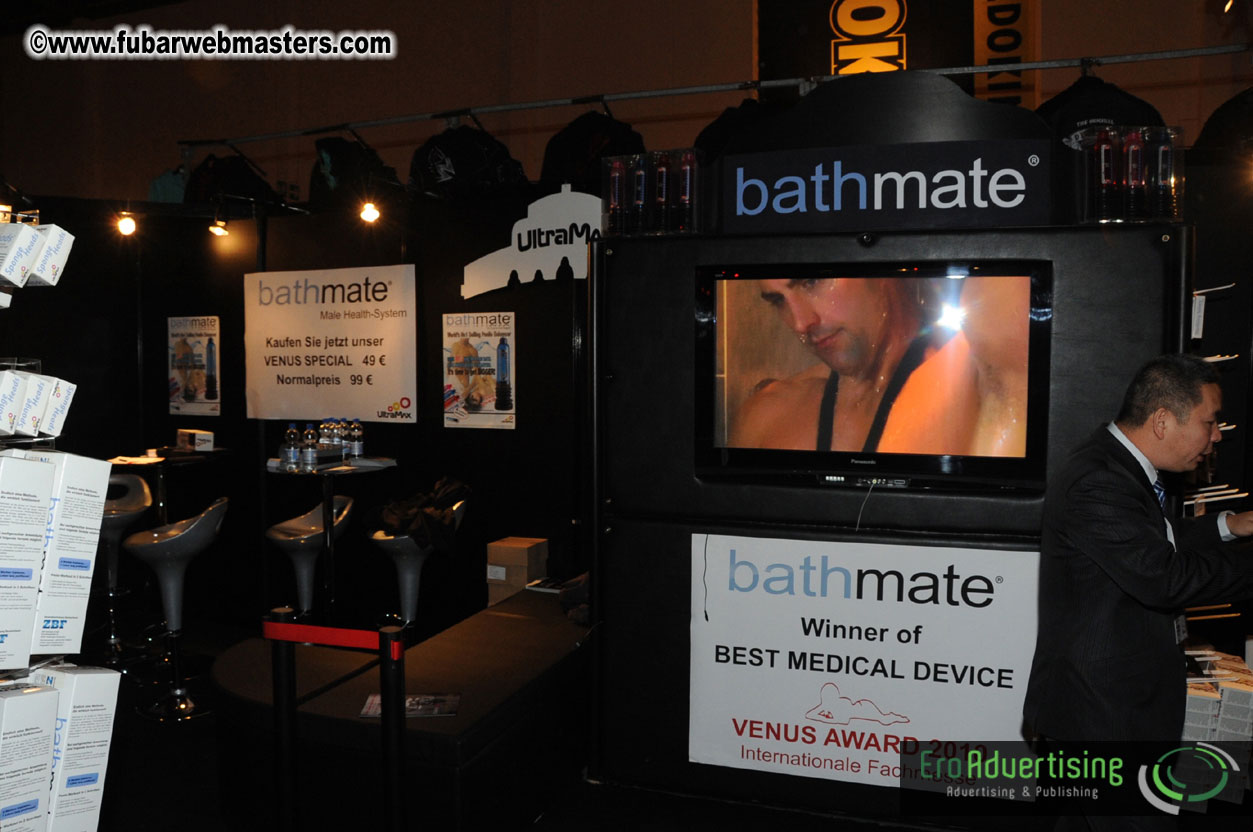 14.Venus showfloor Day 3