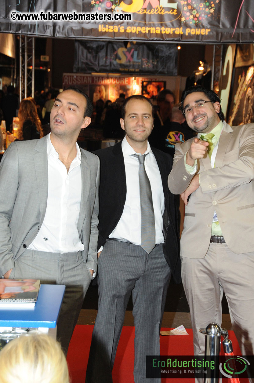 14.Venus showfloor Day 3