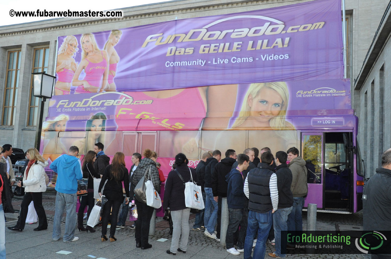 14.Venus showfloor Day 3