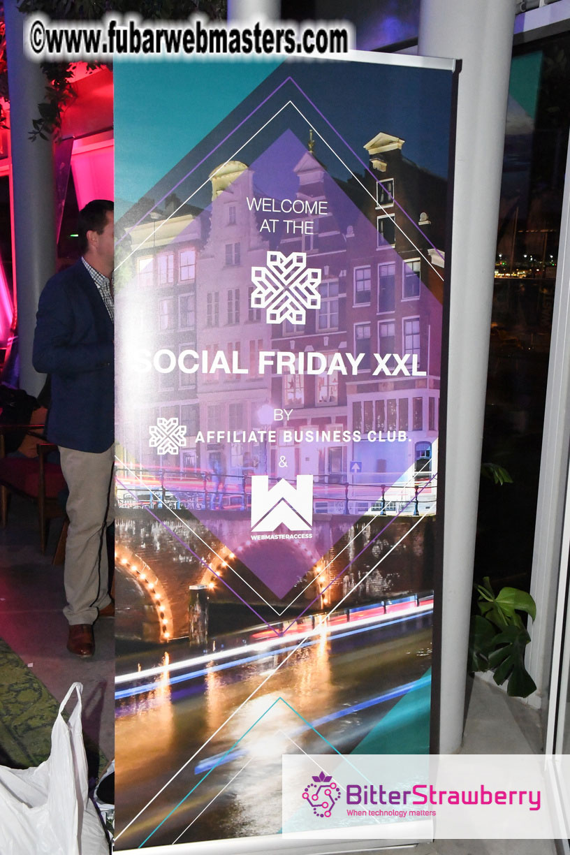 Social Friday XXL