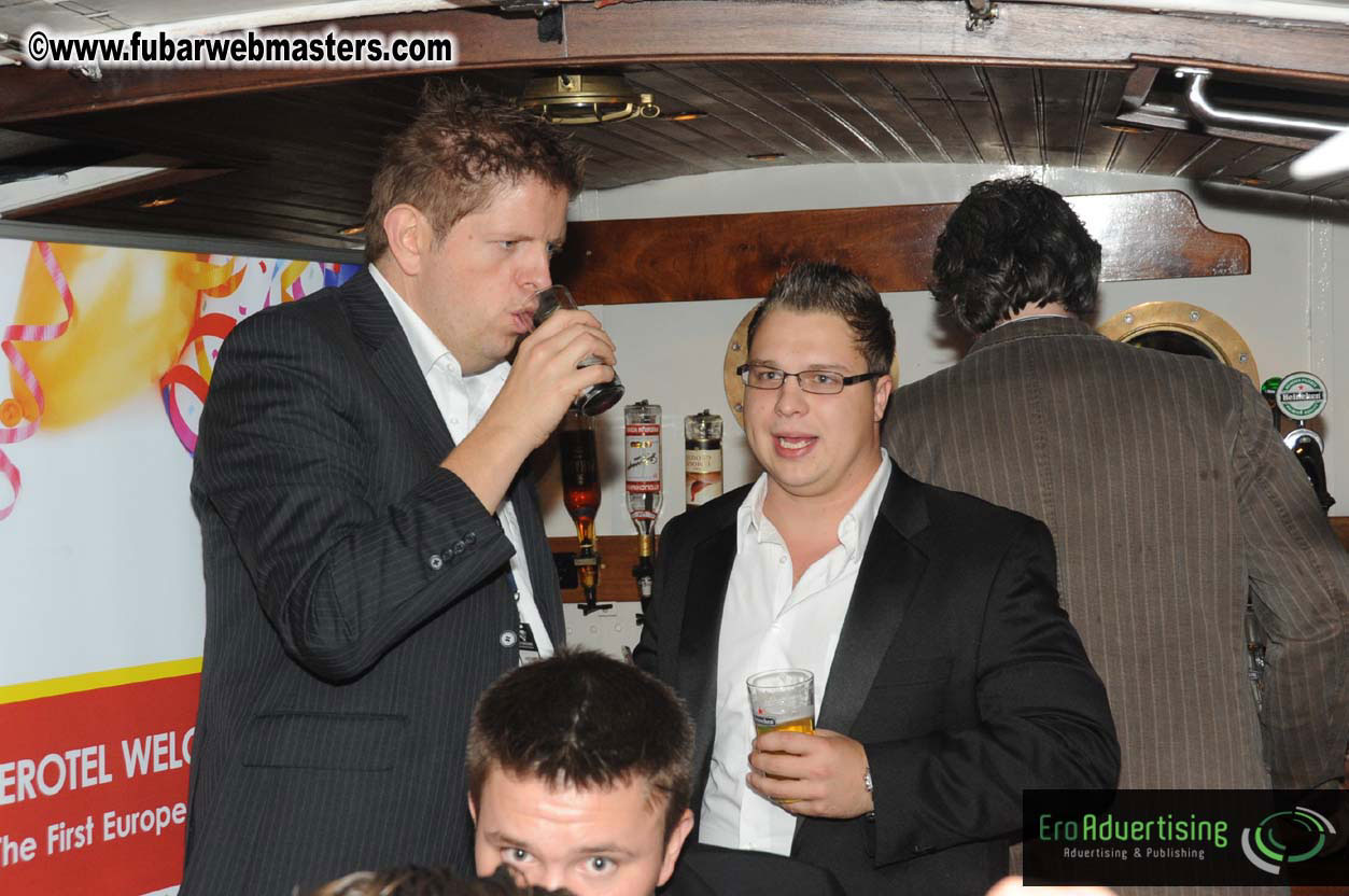 Adult Webmaster Canal Cruise