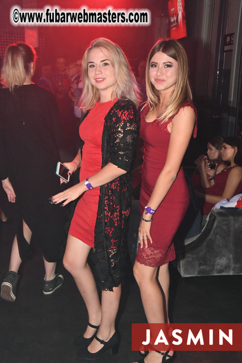 Wild & Red - Party by Jasmin