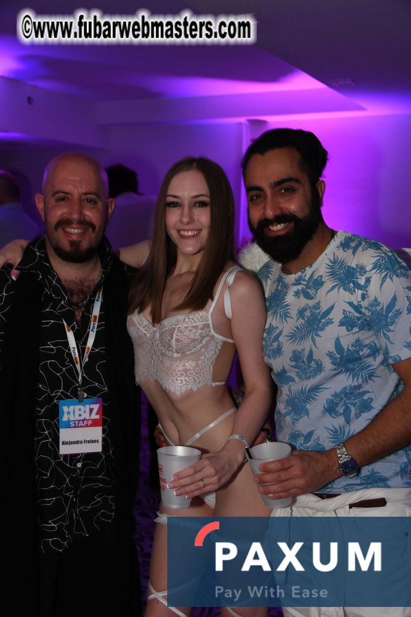 XBIZ Miami White Party