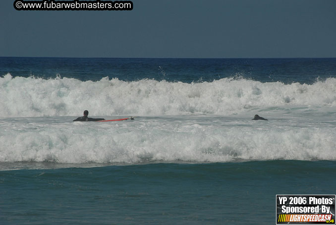 Ycaza & Mike Hawk Surfing