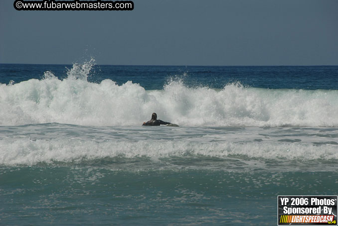 Ycaza & Mike Hawk Surfing