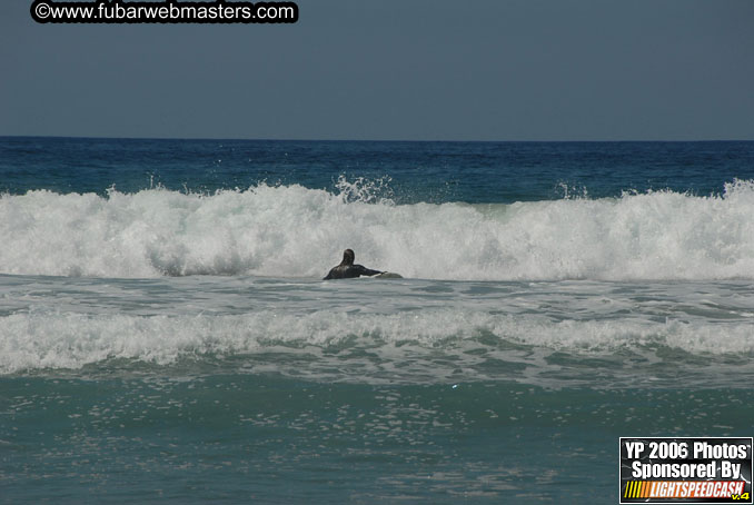 Ycaza & Mike Hawk Surfing