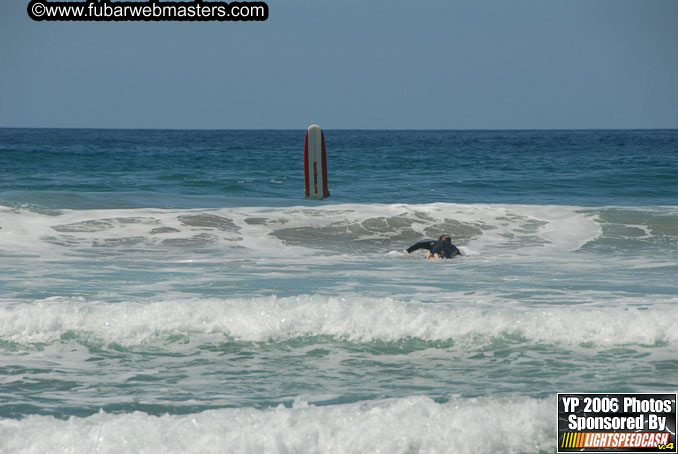 Ycaza & Mike Hawk Surfing