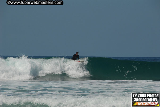 Ycaza & Mike Hawk Surfing