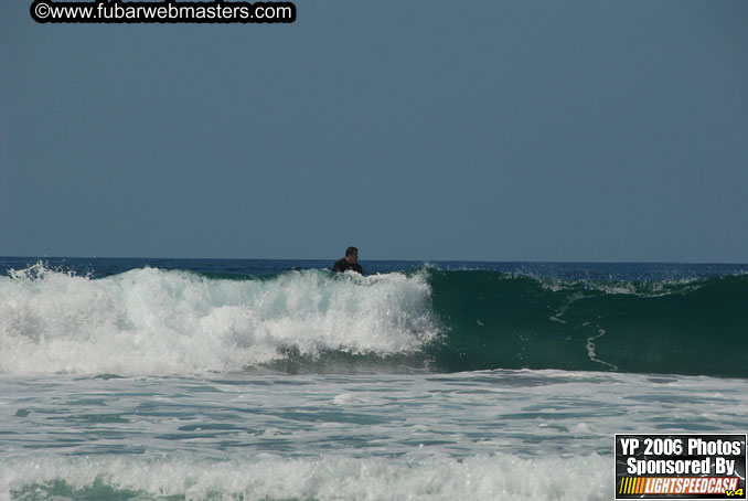 Ycaza & Mike Hawk Surfing