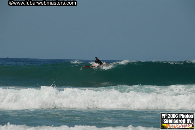 Ycaza & Mike Hawk Surfing