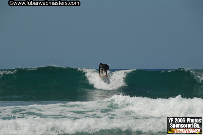 Ycaza & Mike Hawk Surfing