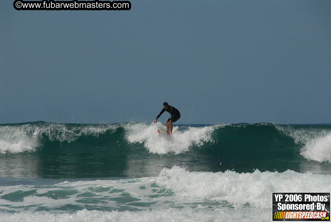 Ycaza & Mike Hawk Surfing