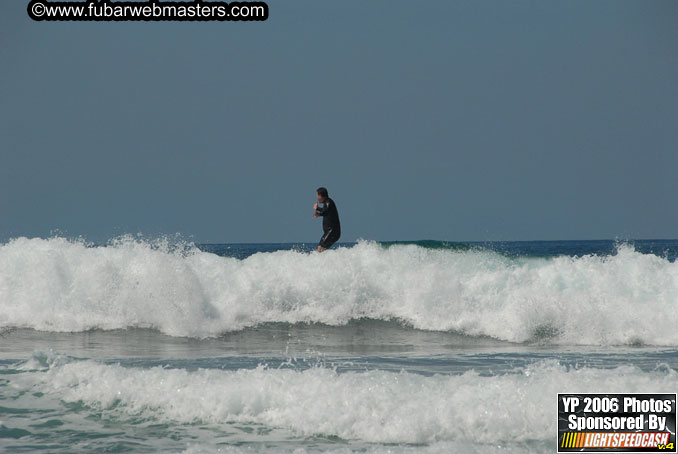 Ycaza & Mike Hawk Surfing