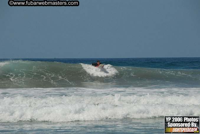 Ycaza & Mike Hawk Surfing