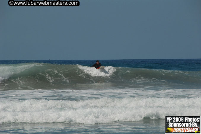 Ycaza & Mike Hawk Surfing