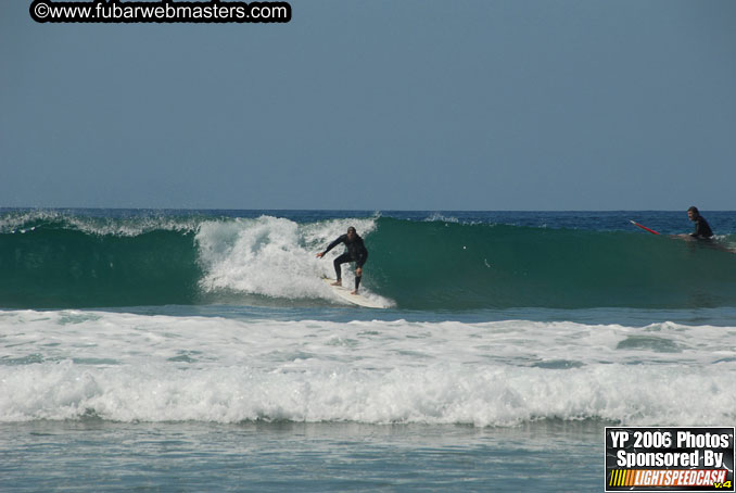 Ycaza & Mike Hawk Surfing