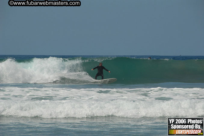 Ycaza & Mike Hawk Surfing