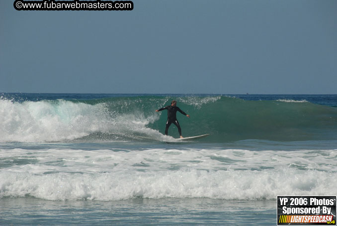 Ycaza & Mike Hawk Surfing