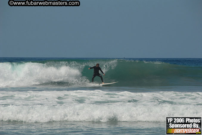 Ycaza & Mike Hawk Surfing