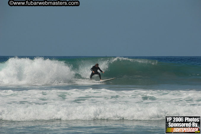 Ycaza & Mike Hawk Surfing