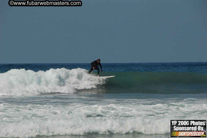 Ycaza & Mike Hawk Surfing