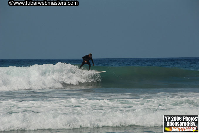 Ycaza & Mike Hawk Surfing