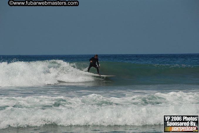 Ycaza & Mike Hawk Surfing