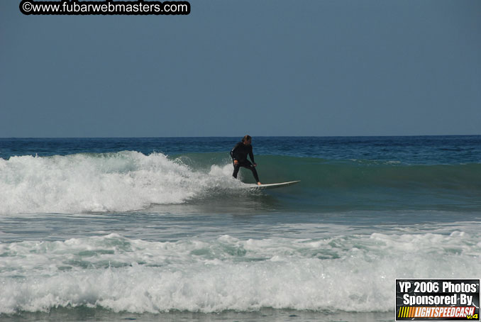 Ycaza & Mike Hawk Surfing