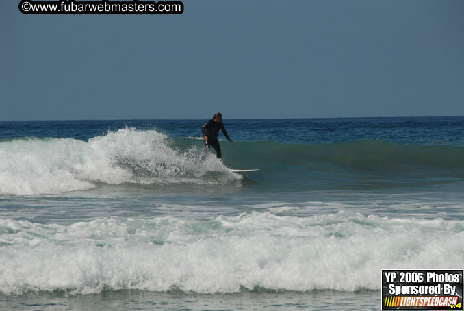 Ycaza & Mike Hawk Surfing