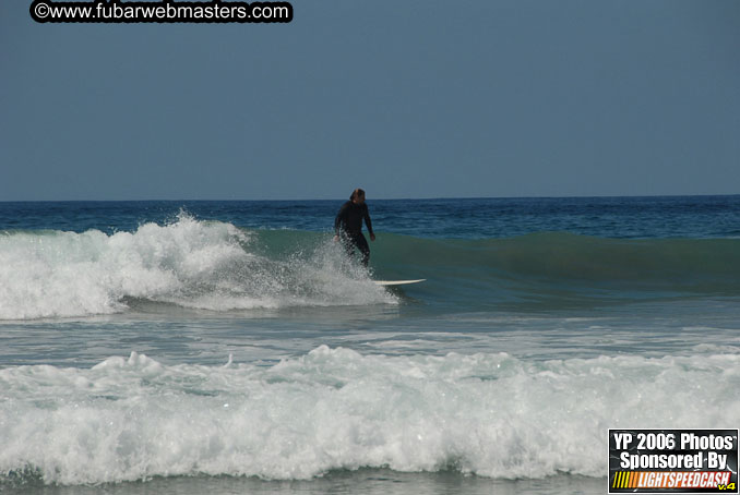 Ycaza & Mike Hawk Surfing