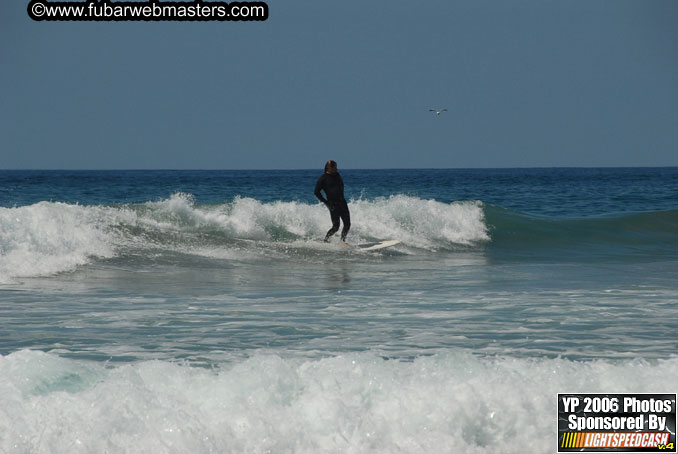 Ycaza & Mike Hawk Surfing