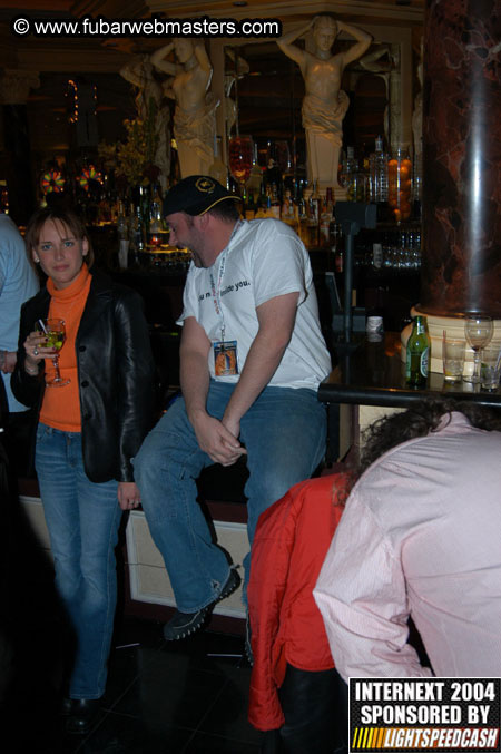 Round Bar 2004