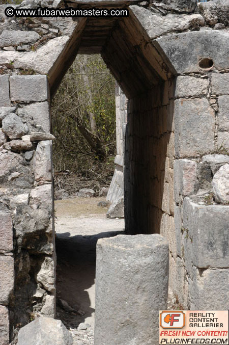 Chichen-Itza Tour 2004