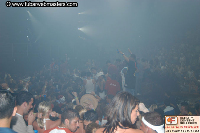 Clubbing at "The City" 2004