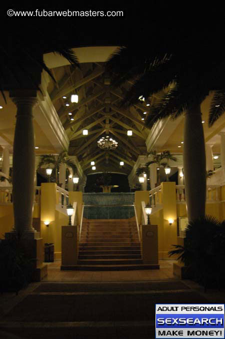 Hotel 2005